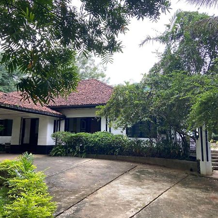 Clover Grange Home Stay Matale Exterior photo