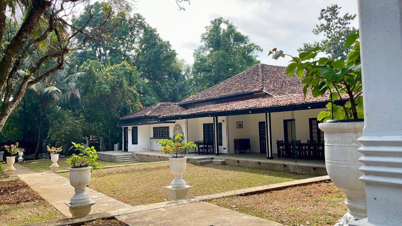 Clover Grange Home Stay Matale Exterior photo